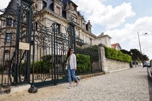 Body rayé et jean taille haute Mom Fit