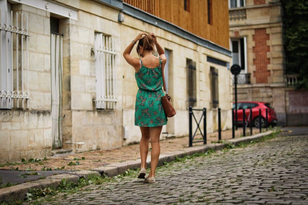 Robe verte fluide fleurie Camaïeu